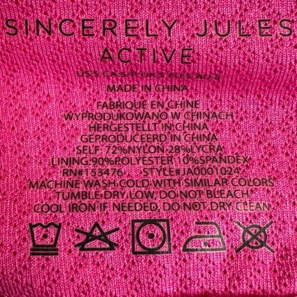 Sincerely Jules Active Cutout Strappy Sports Bra - Picture 8 of 8